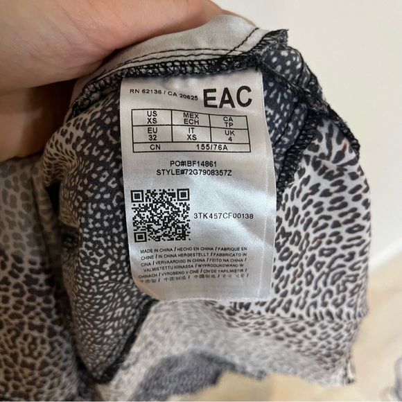 Marciano by Guess Los Angeles black and White print animal dress - Picture 8 of 9